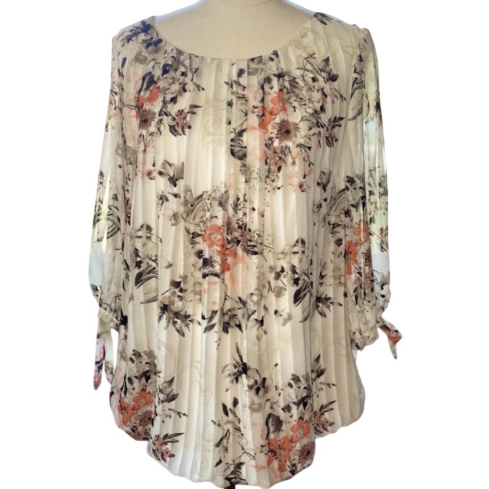 ROZ & ALI Floral Button Back, Tie Cuff Blouse  Size 1X